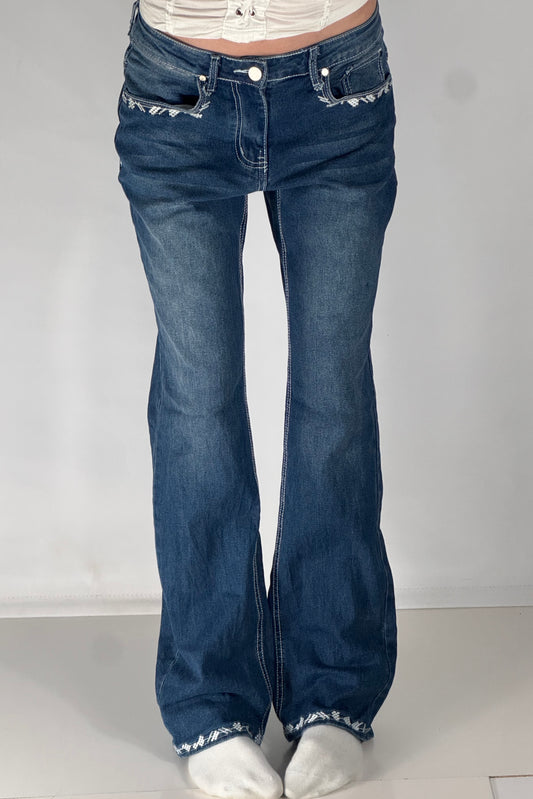 Utsvingte jeans str: S