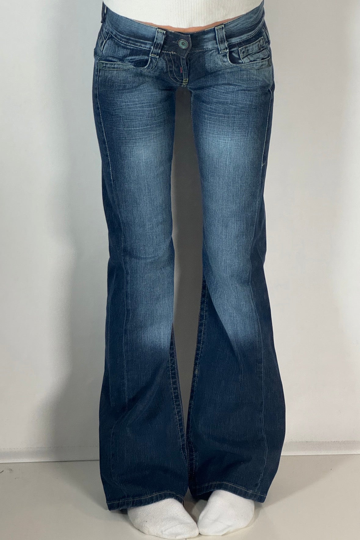 Lågmidjade jeans stl: XXS (W27/L34)