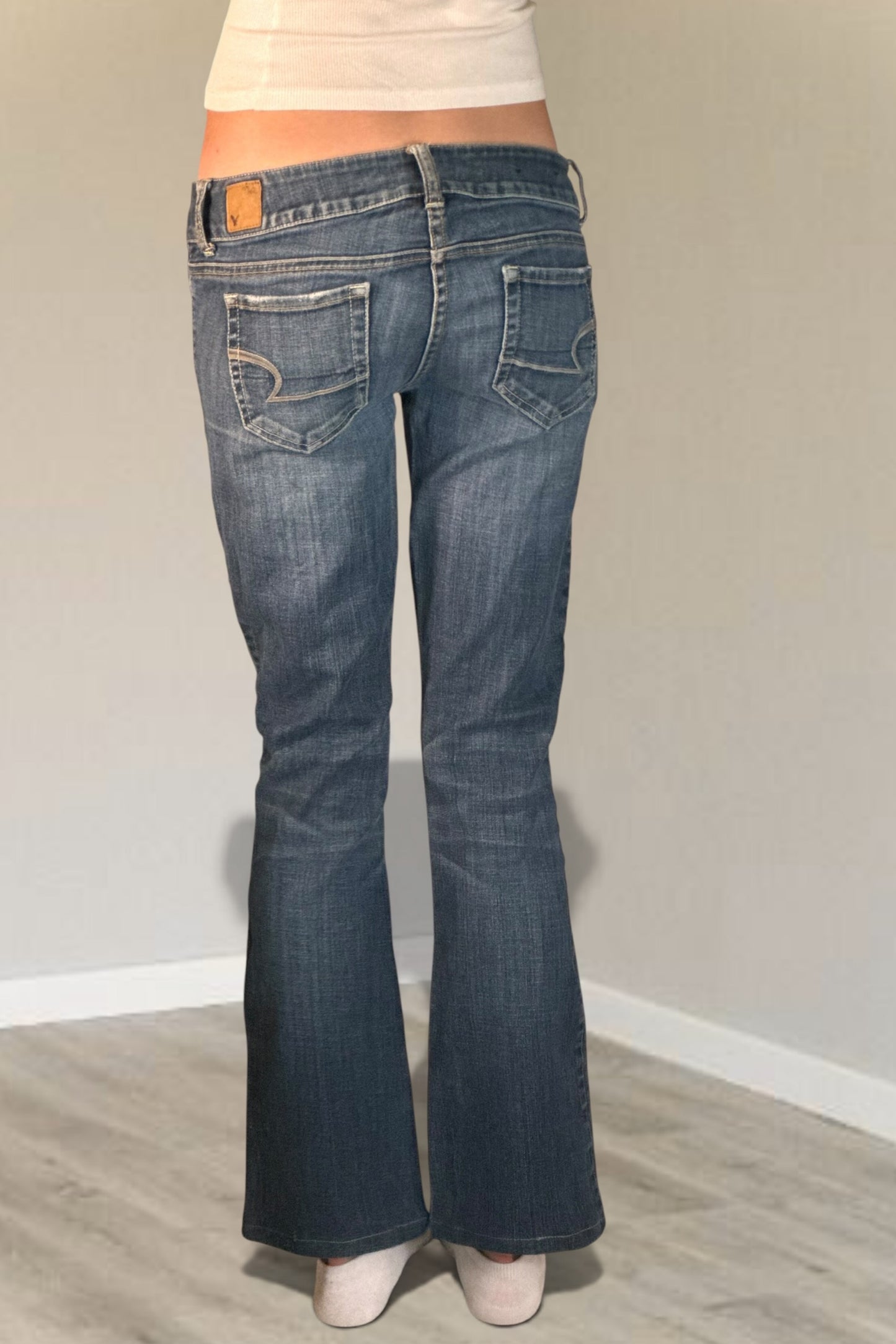 Low-rise jeans size: S