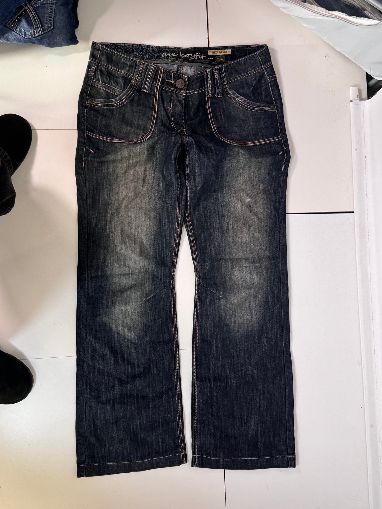 Utsvängda jeans stl: L