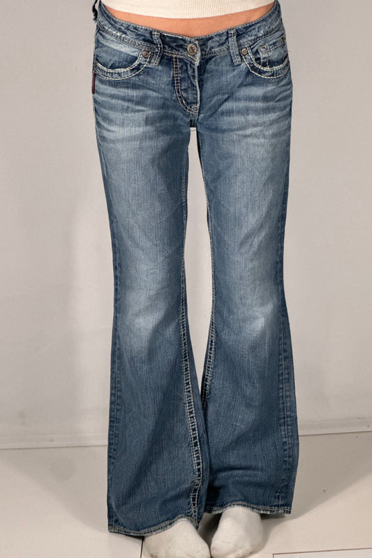 Lågmidjade jeans stl: M