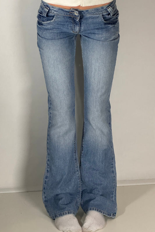 Lågmidjade jeans stl: M