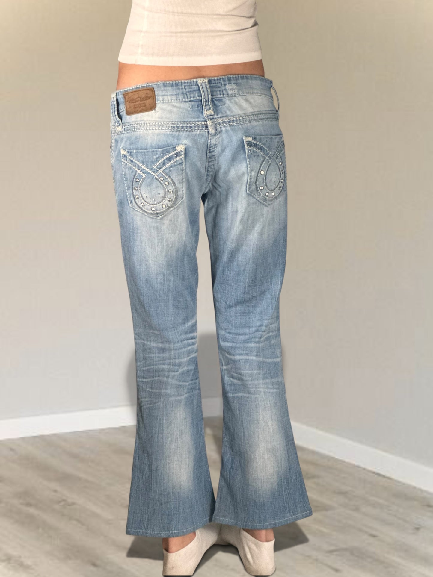 Low-waisted jeans size: S