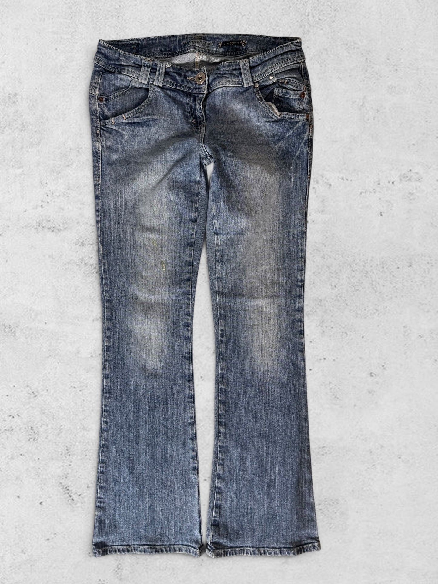 Low-rise jeans size: (copy 2)