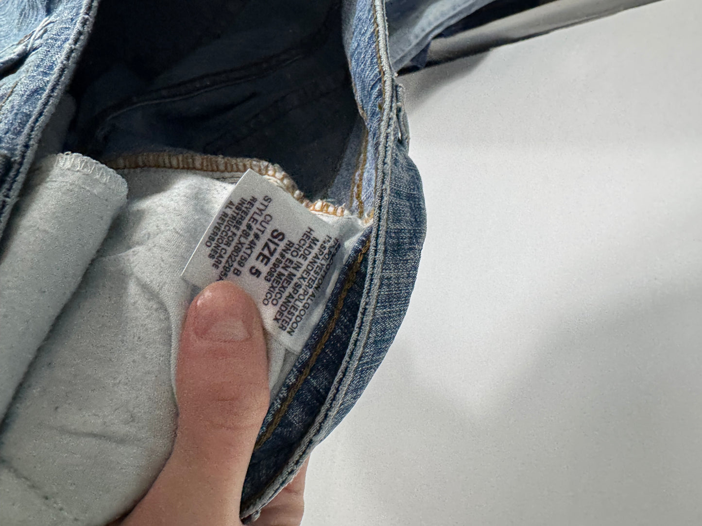 Utsvängda jeans stl: S