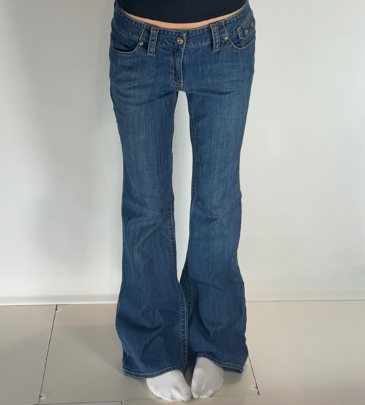 Lågmidjade jeans–stl: S