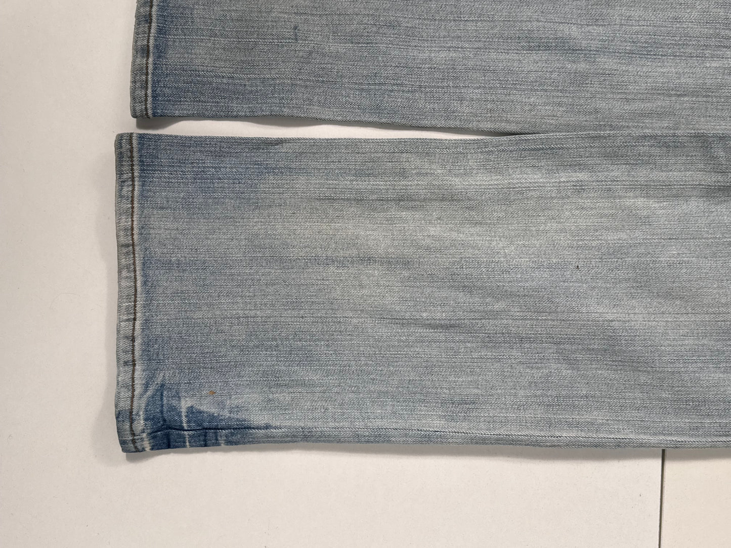 Utsvingte jeans str: S