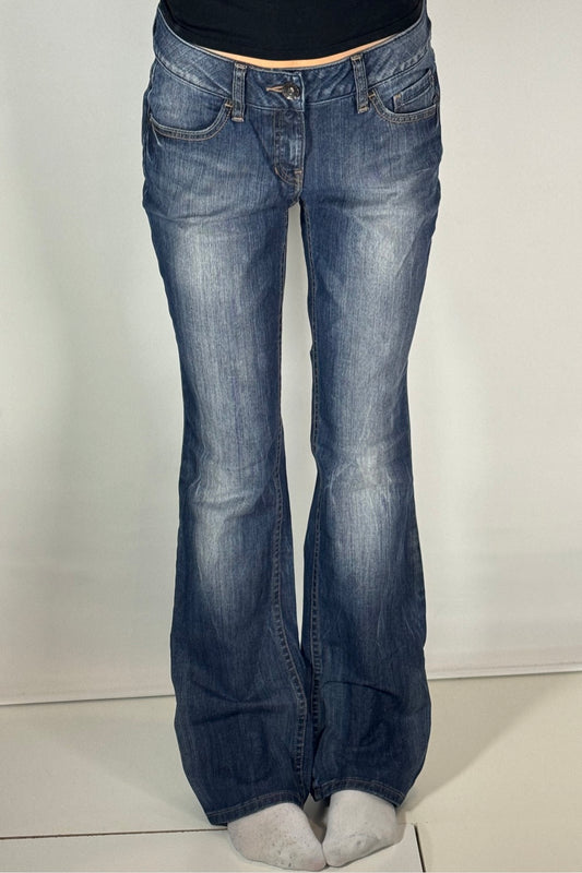 Lågmidjade jeans stl: M