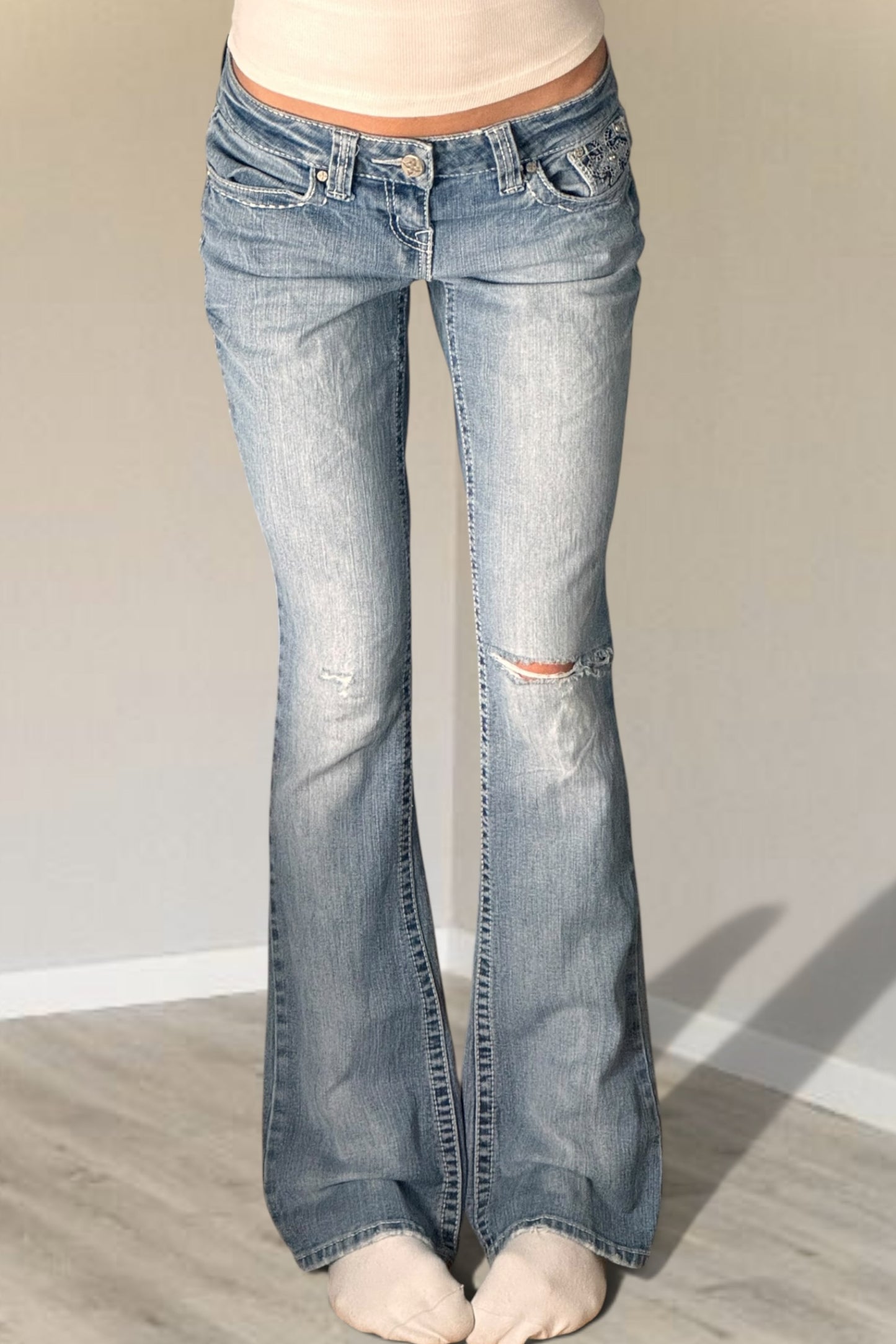 Low-rise jeans size: XS
