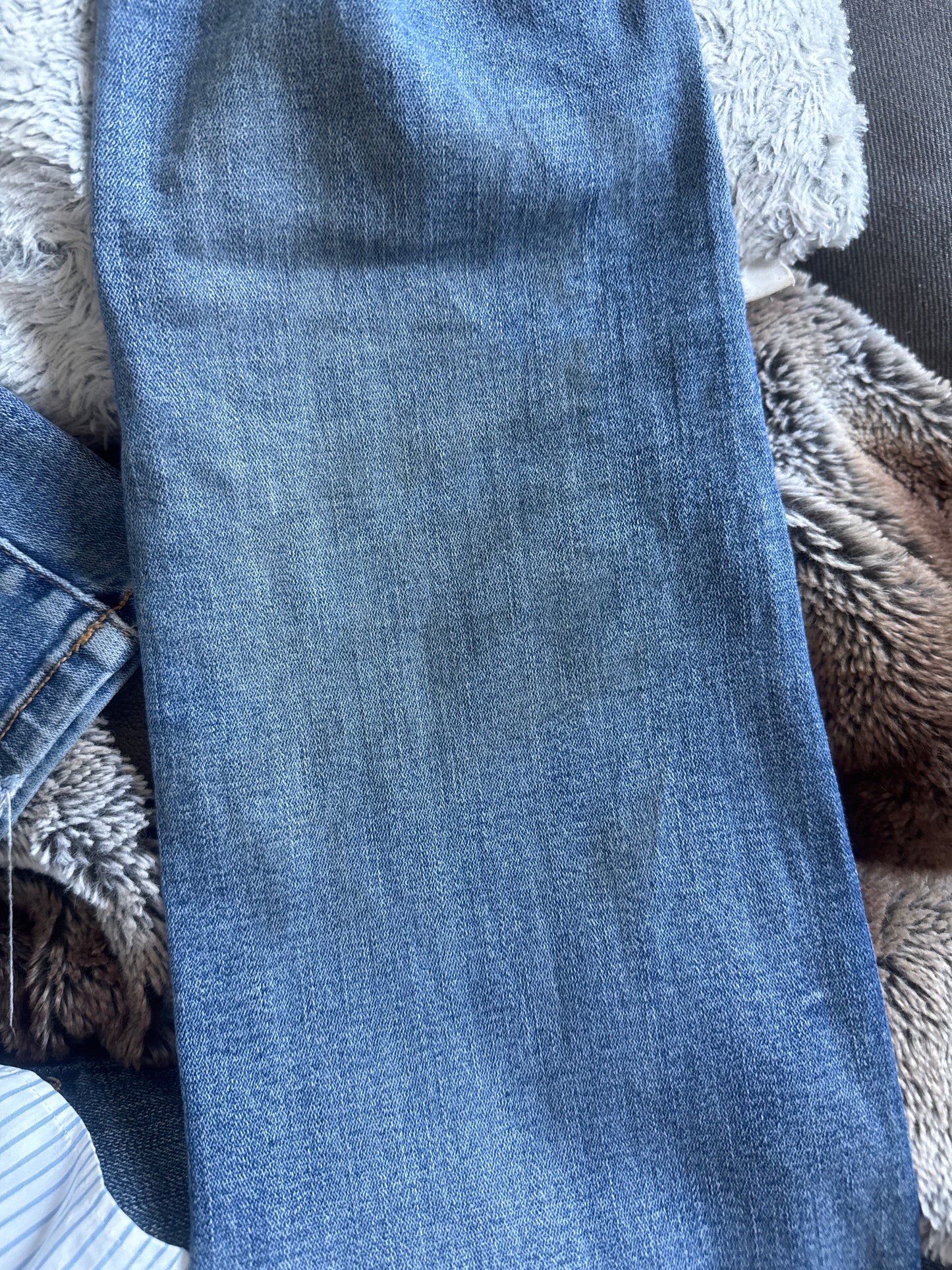 Low-rise jeans size: S
