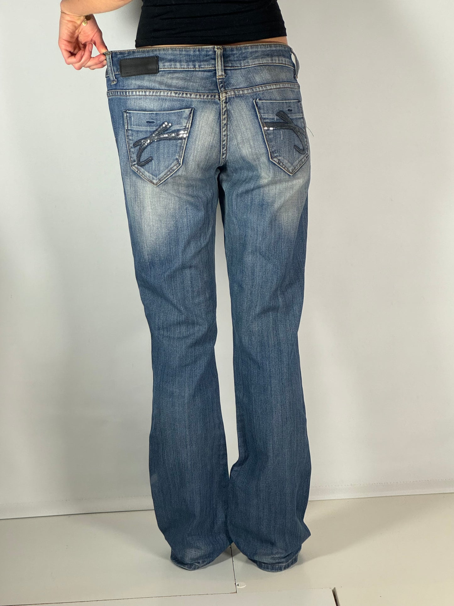 Lågmidjade jeans stl: M