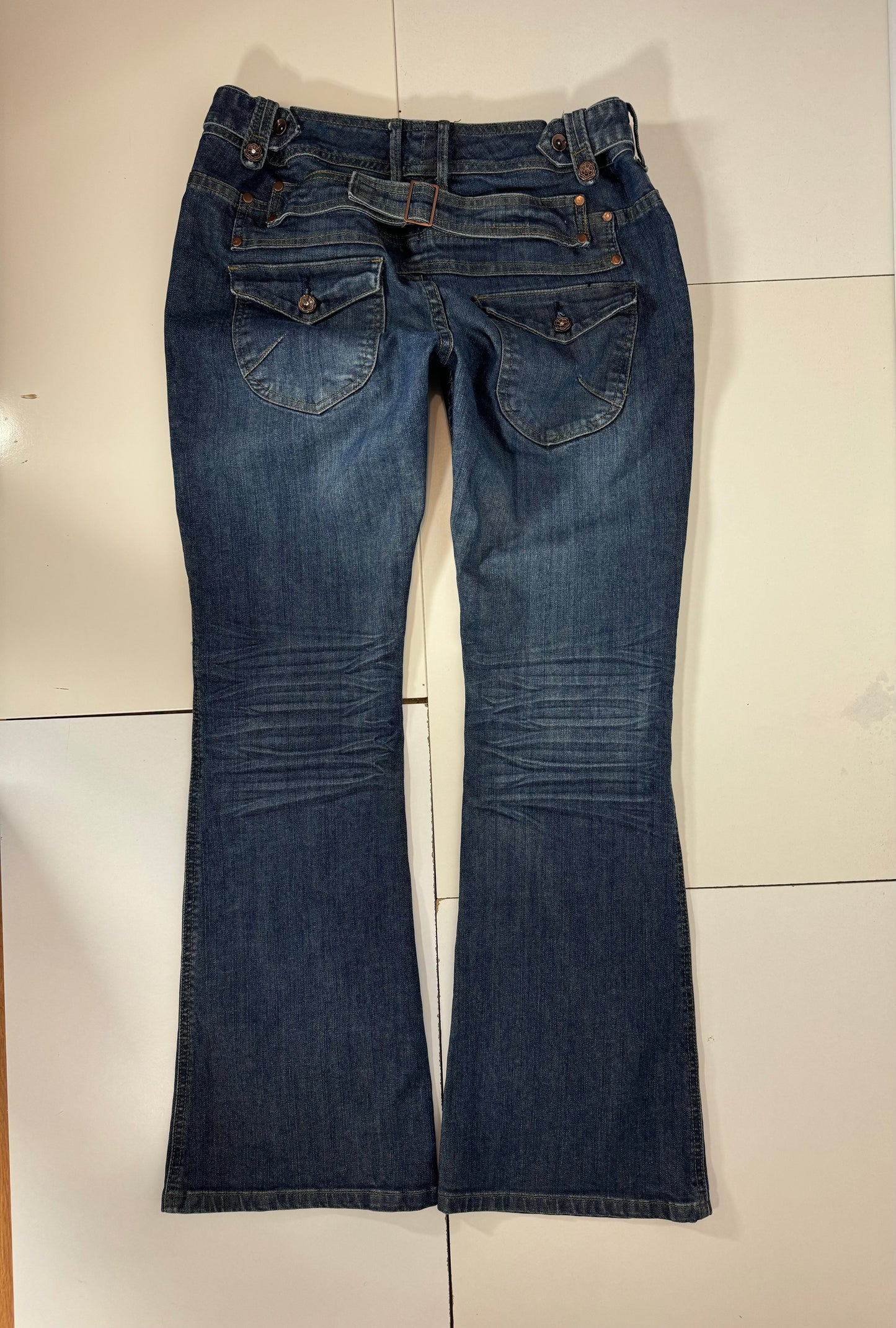 Lågmidjade jeans stl: M