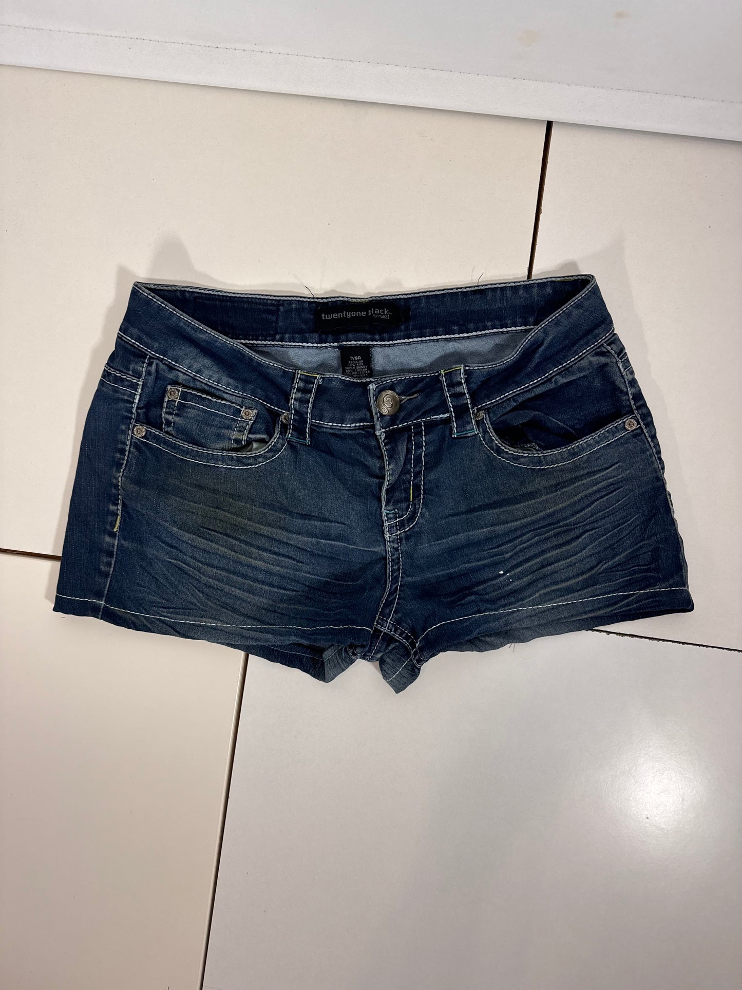 Shorts stl: M