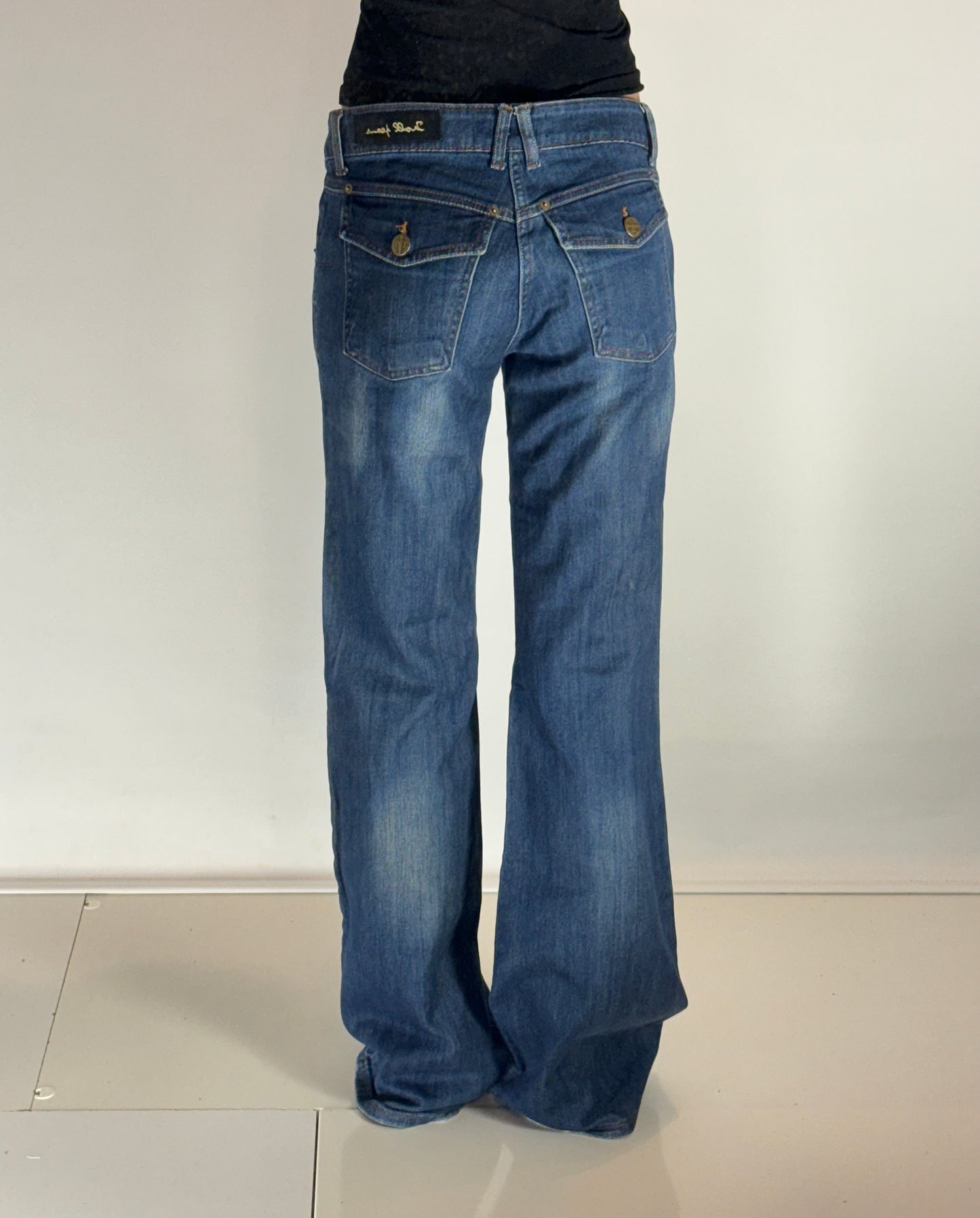 Lågmidjade jeans–stl: M