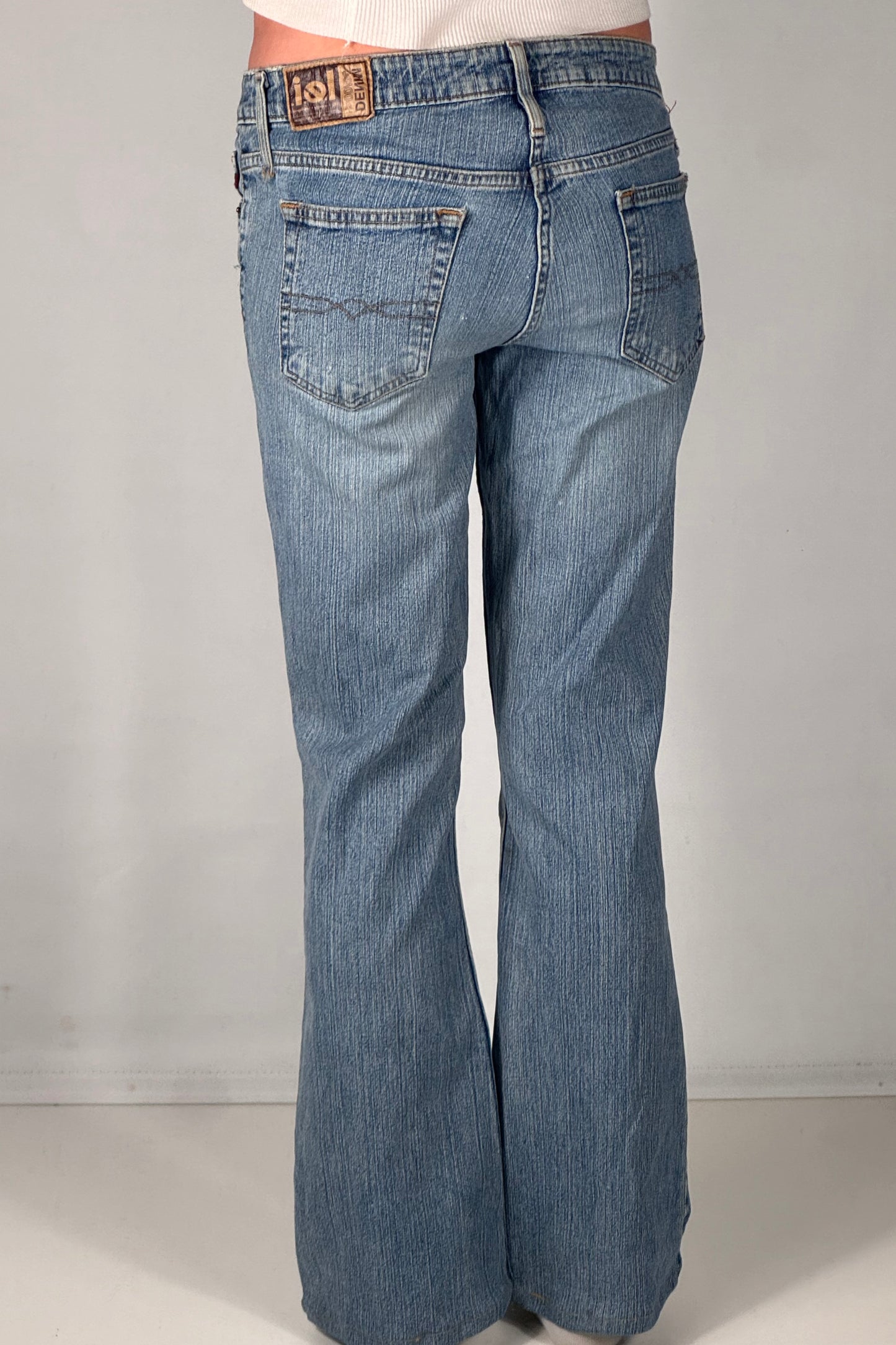 Utsvingte jeans str: XS/S