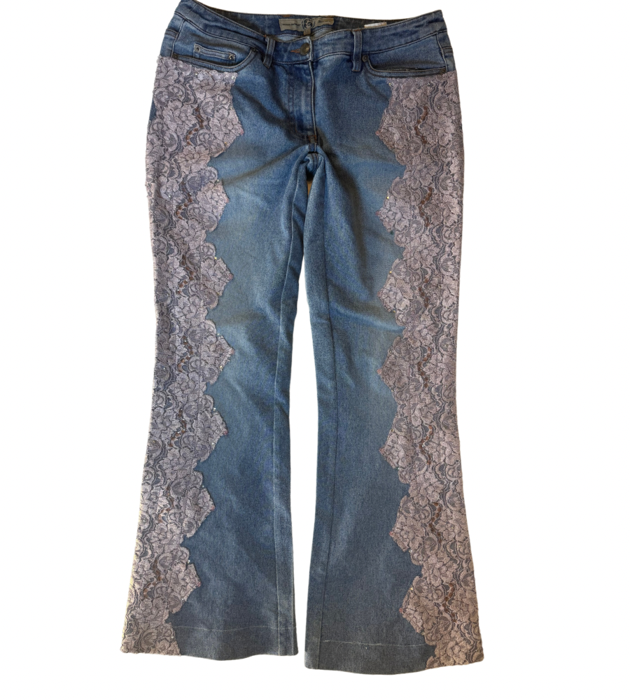 Utsvängda jeans stl: M