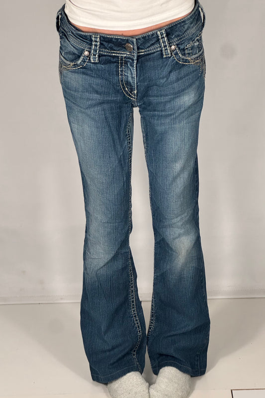 Lågmidjade jeans stl: M