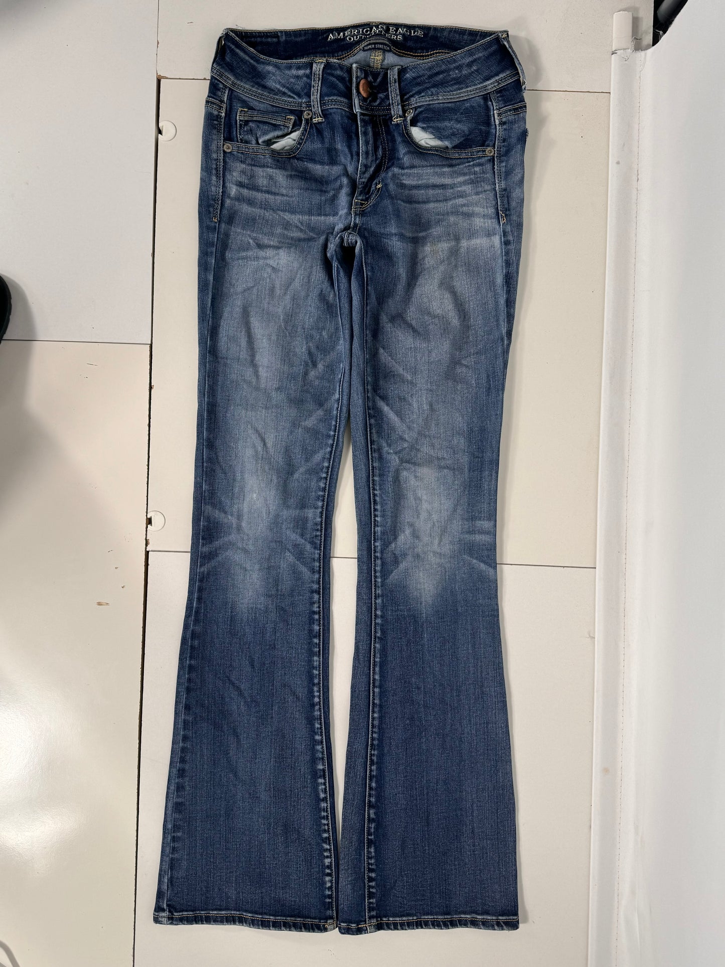 Utsvingte jeans str: XS
