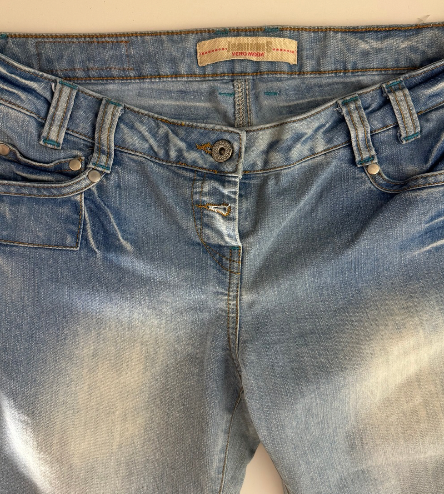 Lågmidjade jeans–stl: M