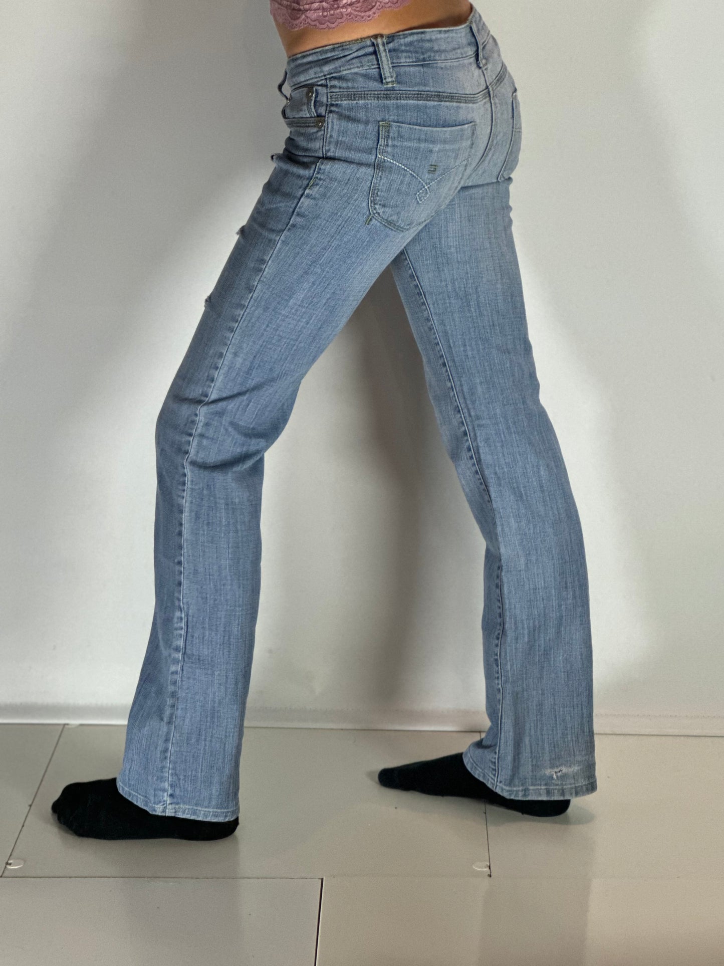 Lågmidjade jeans–stl: S