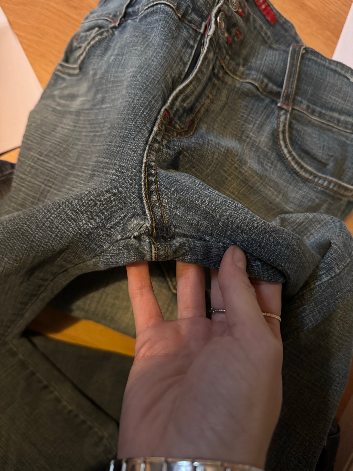 Utsvängda jeans stl: XS