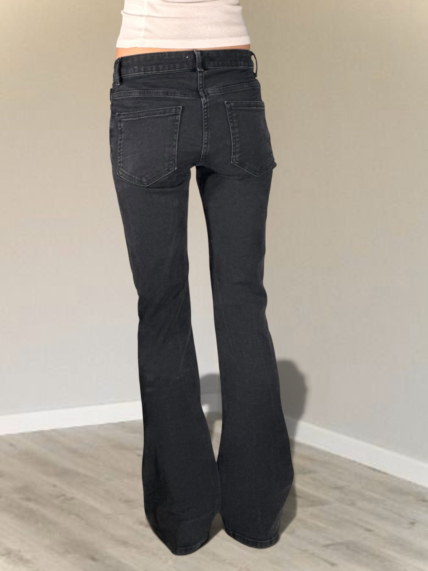 Flared jeans size: XS